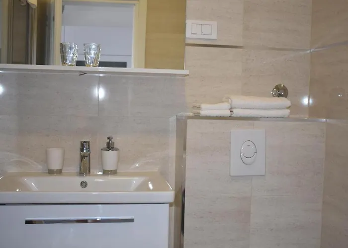 Silver Marlin 아파트 *