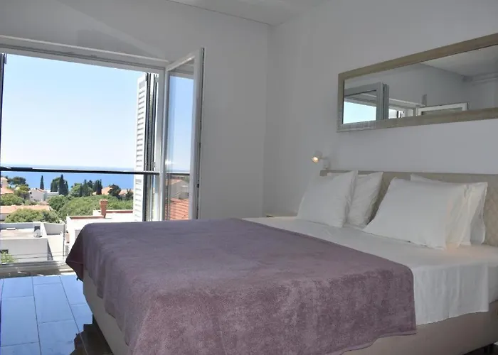 Silver Marlin 아파트