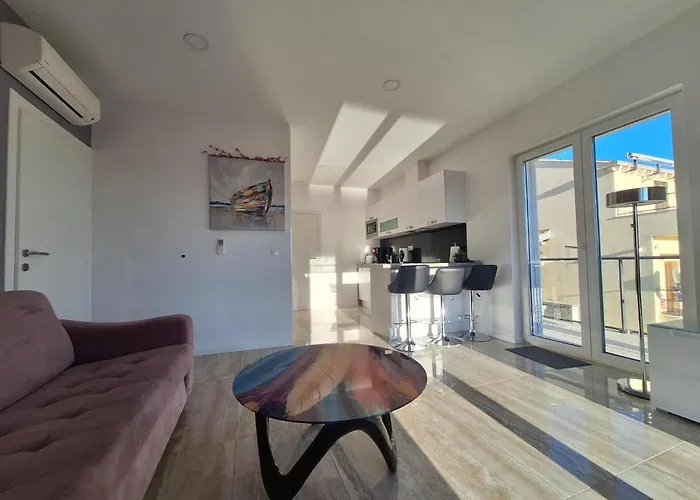 Silver Marlin 아파트